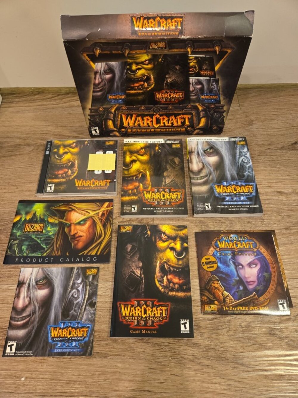 WarCraft 3 III PC Battle Chest Reign of Chaos & Frozen Throne Expansion 2003